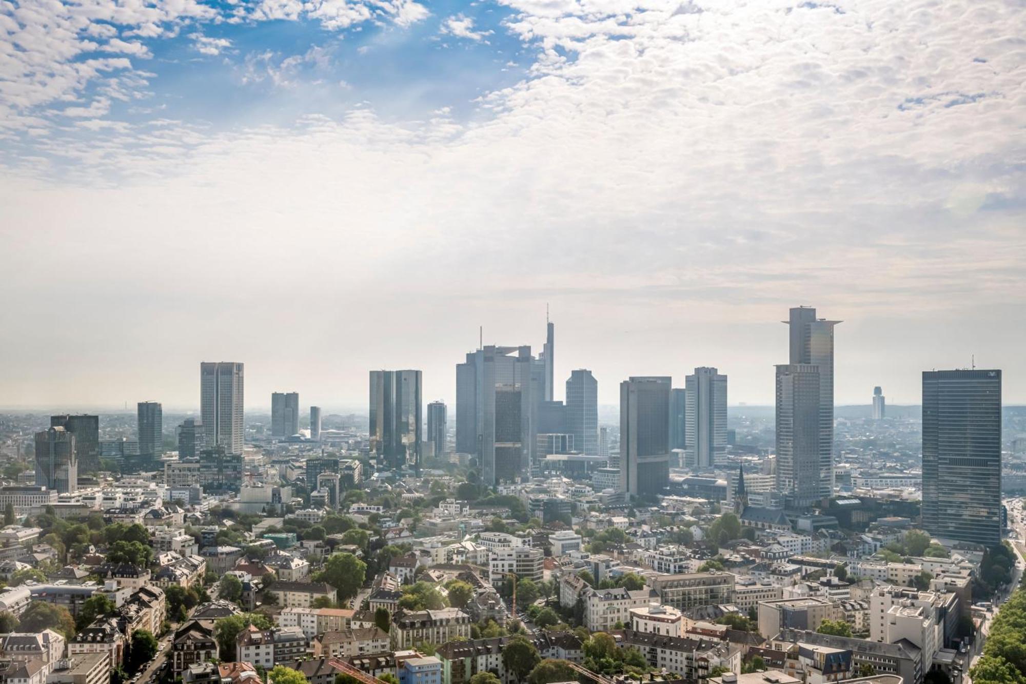 Frankfurt Marriott Hotel Франкфурт-на-Майне Экстерьер фото Tel Aviv skyline