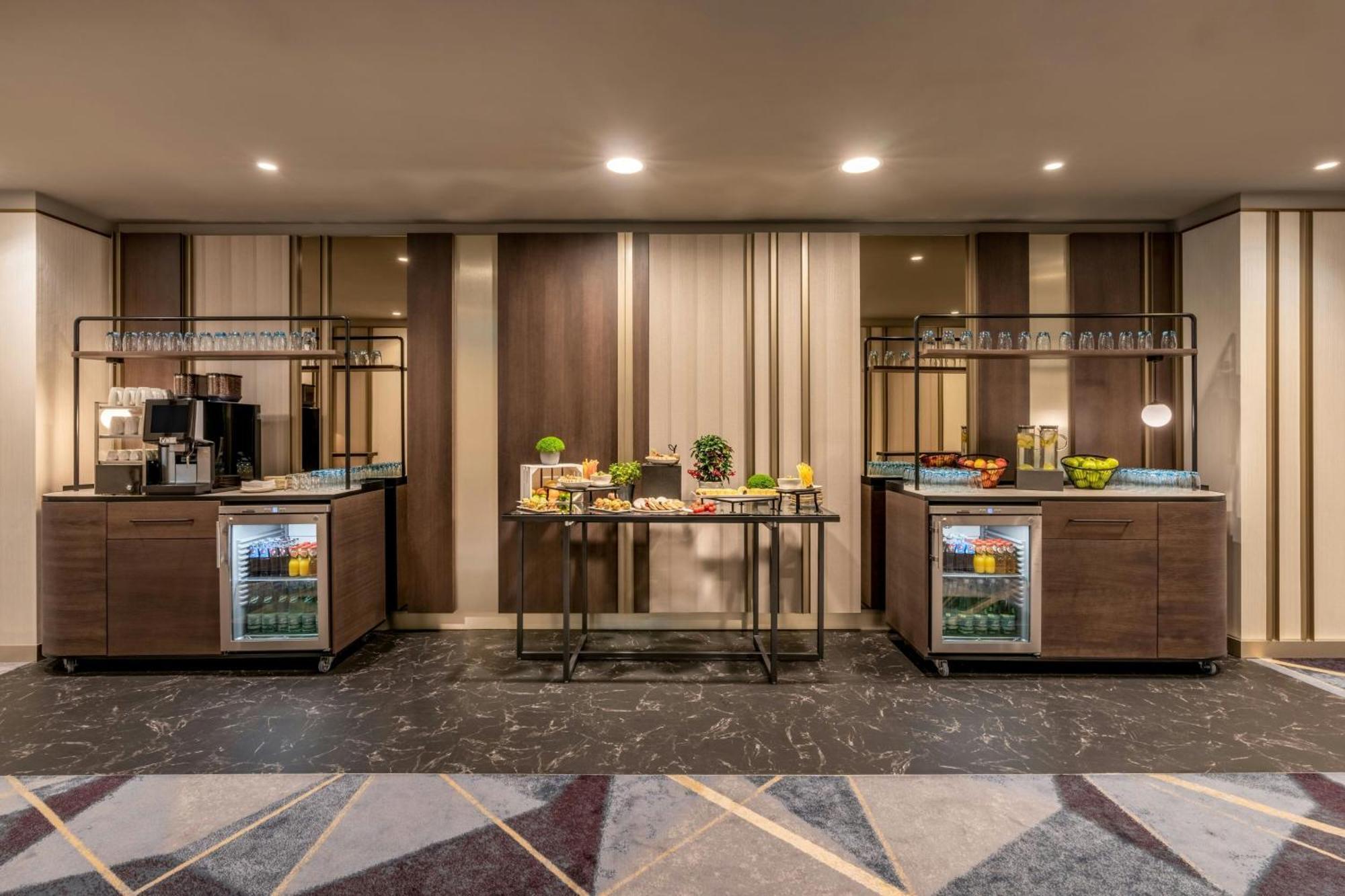 Frankfurt Marriott Hotel Франкфурт-на-Майне Экстерьер фото The Coffee Bar