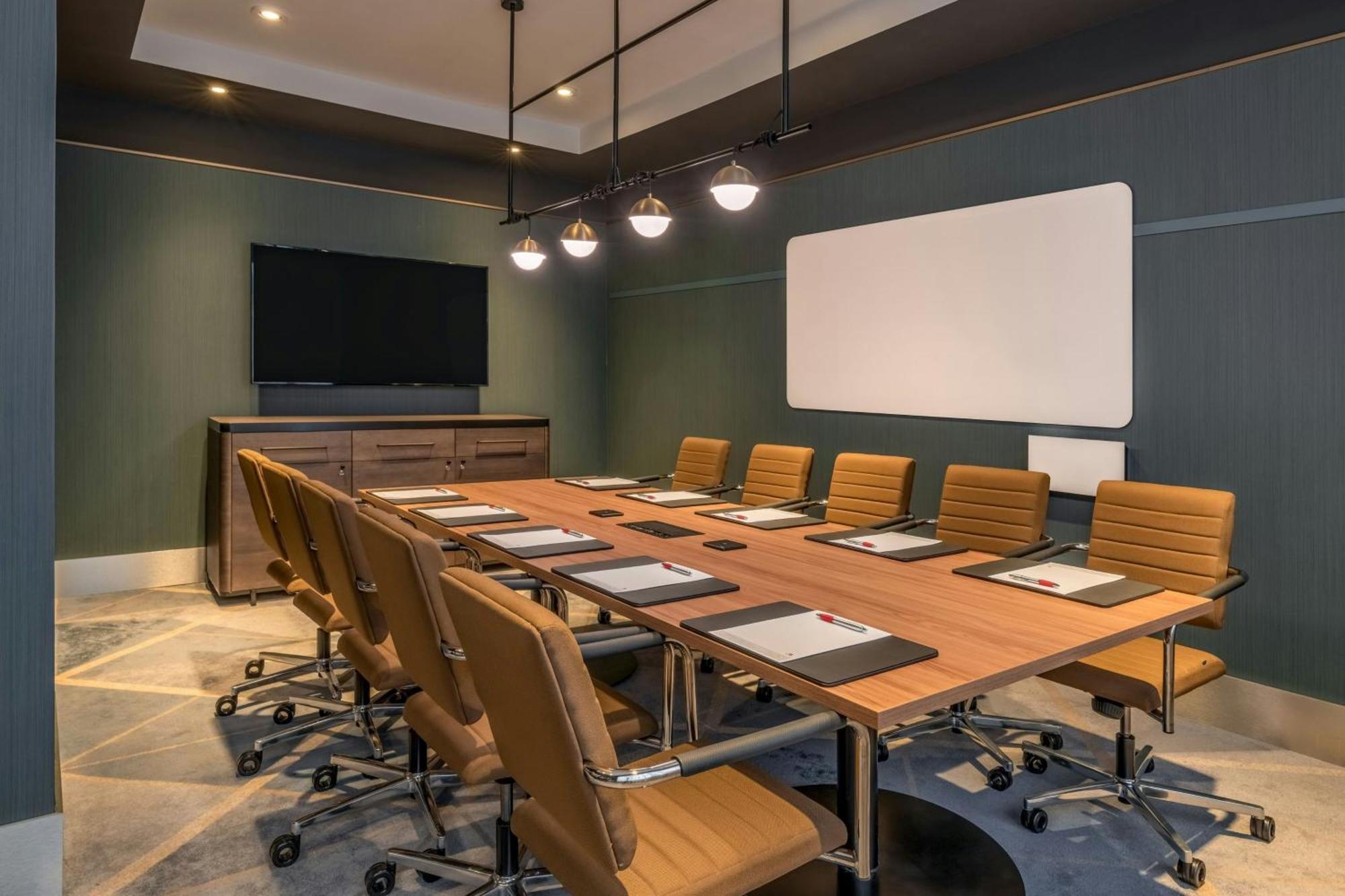 Frankfurt Marriott Hotel Франкфурт-на-Майне Экстерьер фото A meeting room